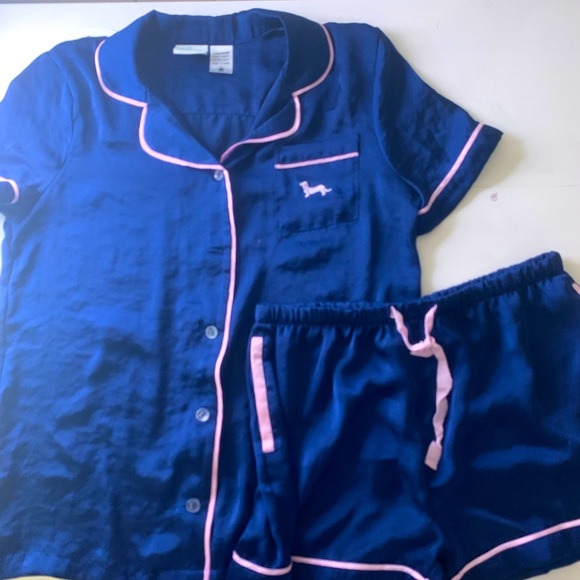 Peter Alexander Other - Peter Alexander Silk Pjs - size 14 kids but would fit a 6/8